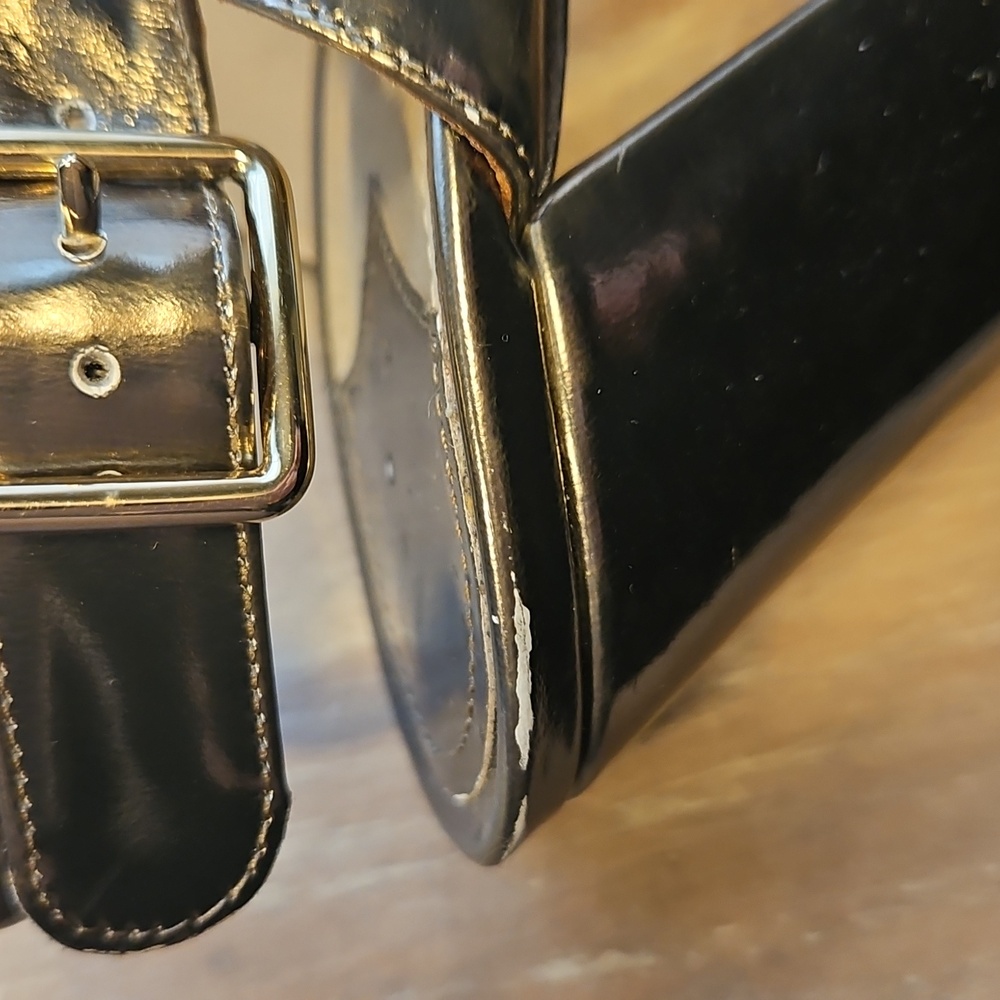 Theory metallic Patent leather heel size 39 1/2. - Picture 4 of 5